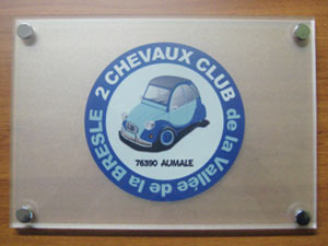 plaque logo
